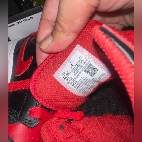 Kids Nike Shoes - Picture 2 of 3